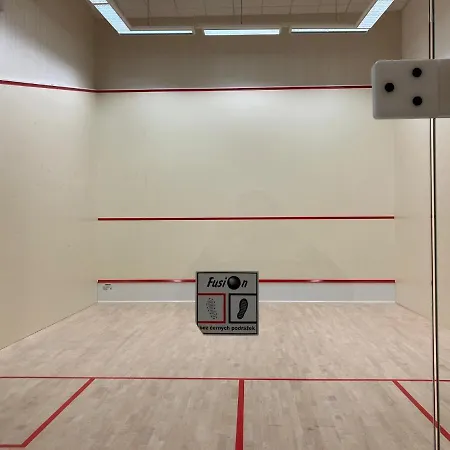 Raj Sportovni A Rekreacni Branzez מלון Kněžmost