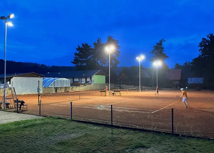 Raj Sportovni A Rekreacni Branzez Hotel