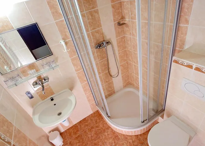 Hotel Raj Sportovni A Rekreacni Branzez Kněžmost