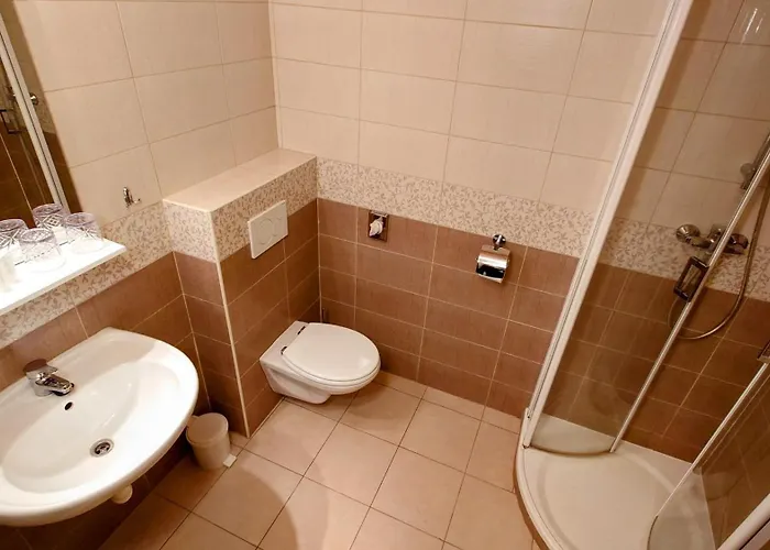 Hotel Raj Sportovni A Rekreacni Branzez