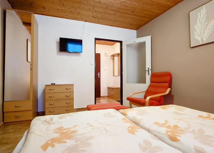 Raj Sportovni A Rekreacni Branzez Hotel