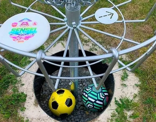 Raj Sportovni A Rekreacni Branzez 3* Kněžmost