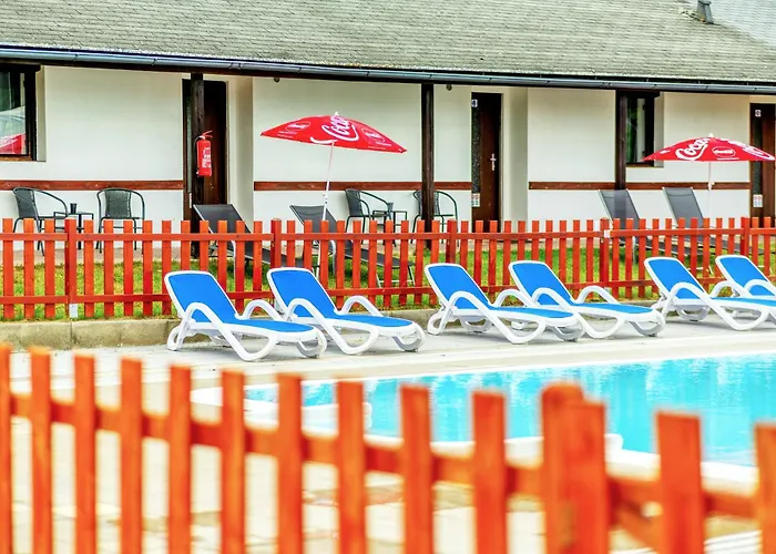 Raj Sportovni A Rekreacni Branzez Hotel 3*