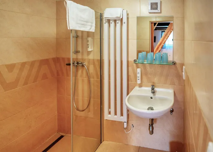 Hotel Raj Sportovni A Rekreacni Branzez